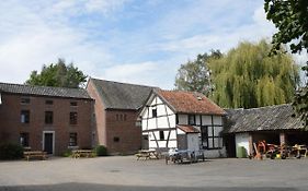Luxurious Holiday Home with Private Garden in Teuven