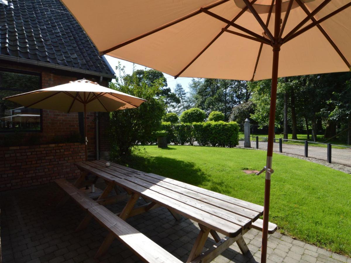 Spacious House In A Farm Located In The Bucolic Teuven Buitenkant foto
